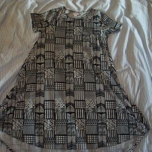 Lularoe black and white carly dress